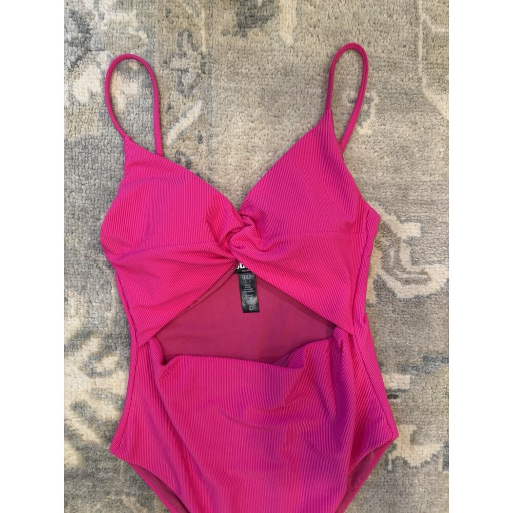 Beach Riot Annalisa Textured One-Piece Swimsuit Beach Riot Raspberry - Picture 8 of 16